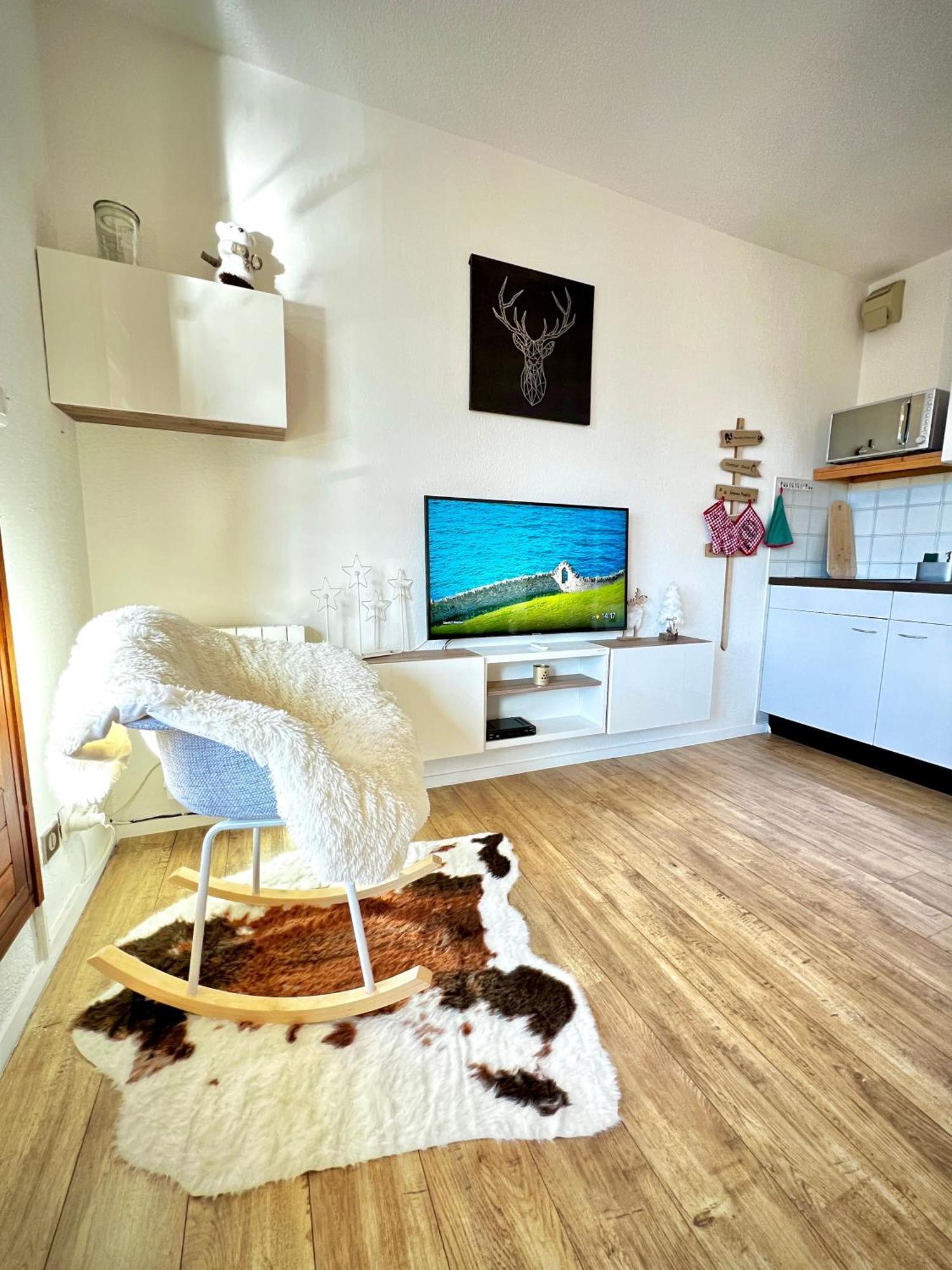 La Joue Du Loup, Aux Pieds Des Pistes Et Vue Sur Montagnes Apartment Exterior photo